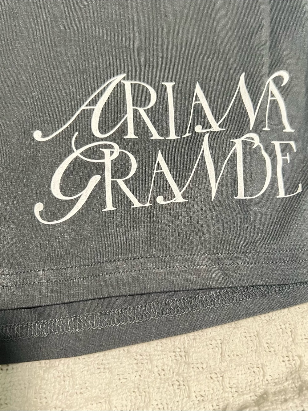 NWT Ariana Grande Women’s 2 Piece Pajama Short Set Light Blue Gray Size XL - Picture 8 of 10